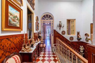 Alhama Avenida Pablo Picasso Hall