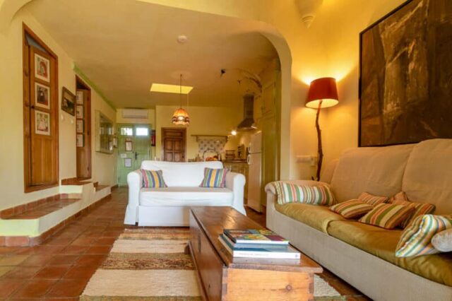 CHAROs Interior-028