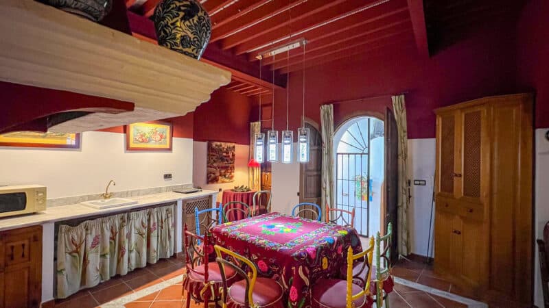 Cocina Bodega  - Casa Instinción