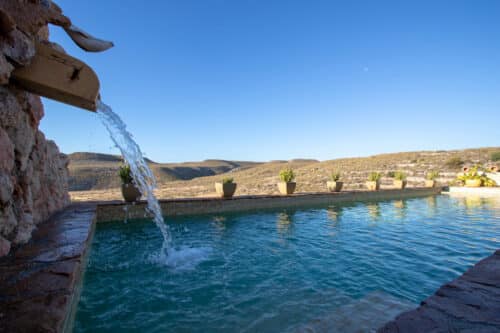 Pool des Luxus Cortijo im Naturpark